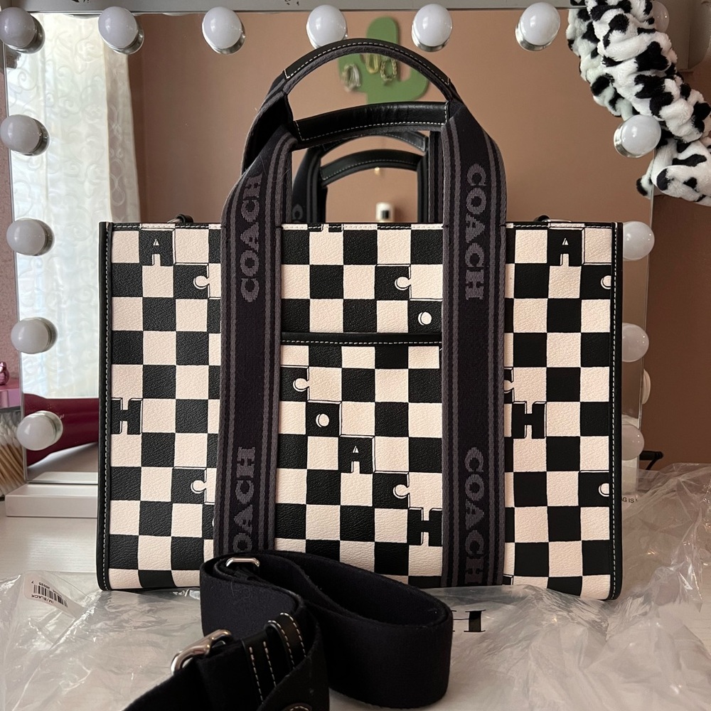 Coach tote